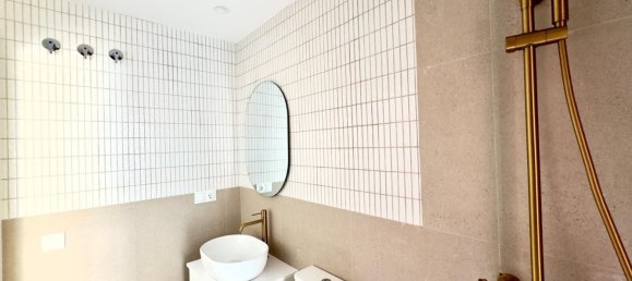 1 bedroom Apartment in Malaga, Spain No. 181924 8