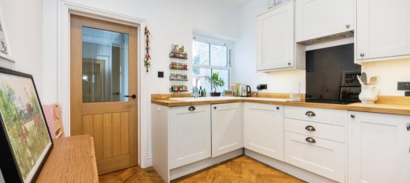 2 bedrooms House in Bushey, United Kingdom No. 6216 33