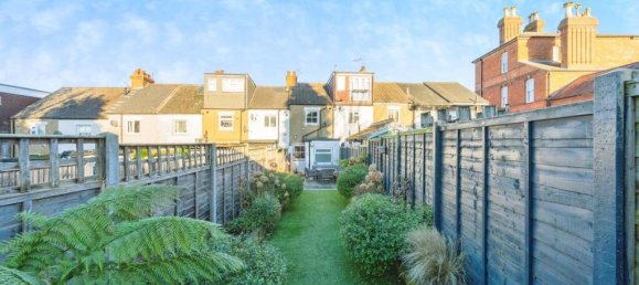 2 bedrooms House in Bushey, United Kingdom No. 6216 29