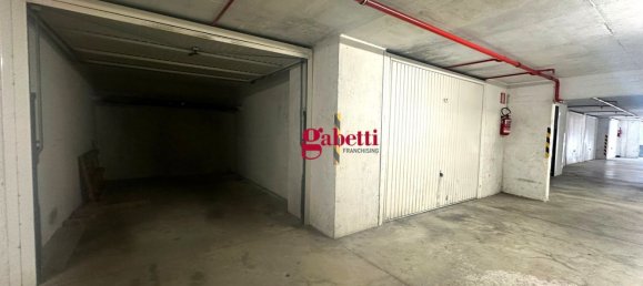 15m² Garage in Imperia, Italy No. 183875 7
