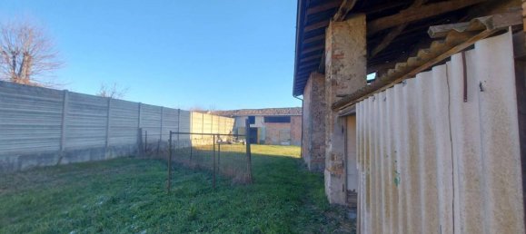 Casa de 5 divisões em Borgonovo Val Tidone, Italy N.º 33121 10