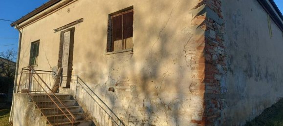 Casa de 5 divisões em Borgonovo Val Tidone, Italy N.º 33121 13