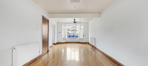 Дом с 4 спальнями в Хаунслоу, Великобритания № 8482 8