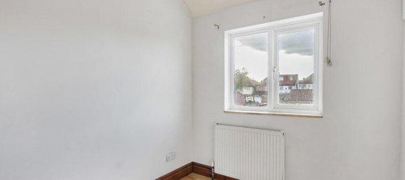 Дом с 4 спальнями в Хаунслоу, Великобритания № 8482 19