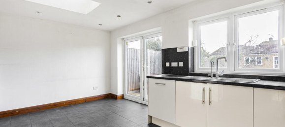 Дом с 4 спальнями в Хаунслоу, Великобритания № 8482 11