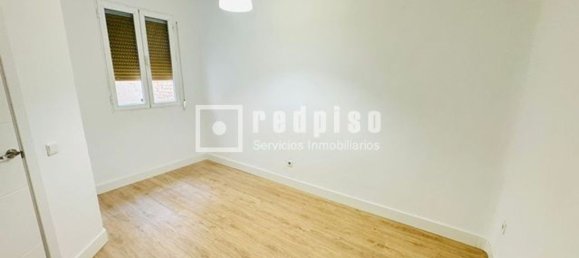 1 bedroom Apartment in Madrid, Spain No. 141328 33