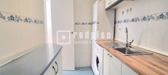 1 bedroom Apartment in Madrid, Spain No. 141328 16