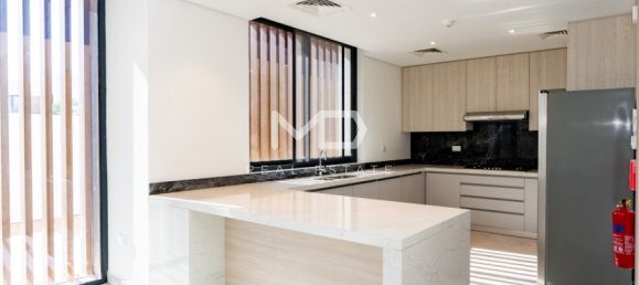 4 bedrooms Villa in Saadiyat Island, UAE No. 43708 9