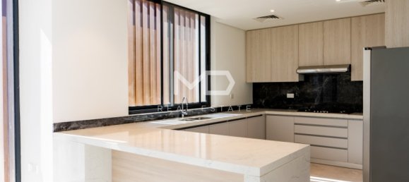 4 bedrooms Villa in Saadiyat Island, UAE No. 43708 10