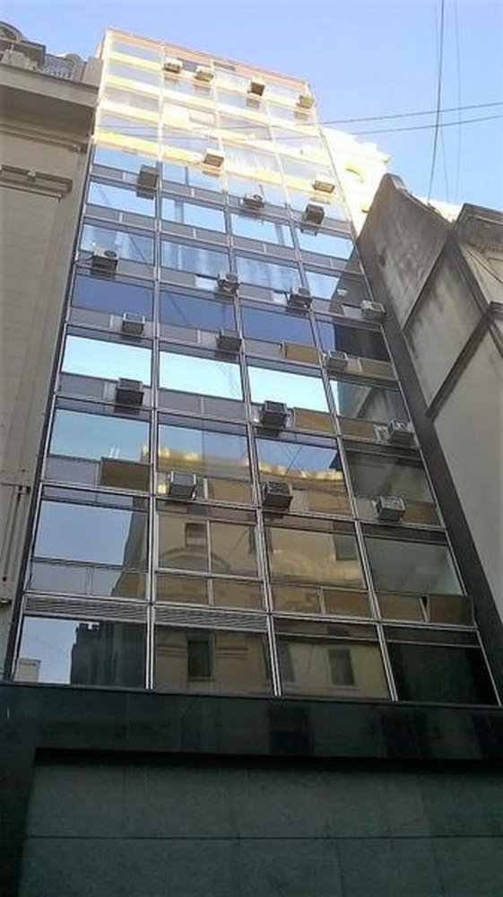 300m² Office in Buenos Aires, Argentina No. 104370