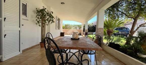 5 rooms Villa in Noicattaro, Italy No. 35964 3