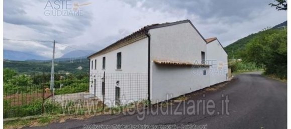 5 Schlafzimmer Haus in Castiglione a Casauria, Italy, Nr. 356047 2