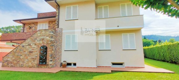 15-salle Villa à Camaiore, Italy No. 178844 2