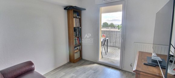 2 bedrooms Apartment in Chanteloup-les-Vignes, France No. 170871 7