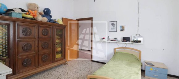 3 bedrooms House in Albinea, Italy No. 374773 10