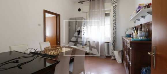 3 bedrooms House in Albinea, Italy No. 374773 4