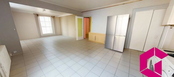 Apartamento de 2 dormitorios en Saint-Just-Saint-Rambert, France No. 237949 3