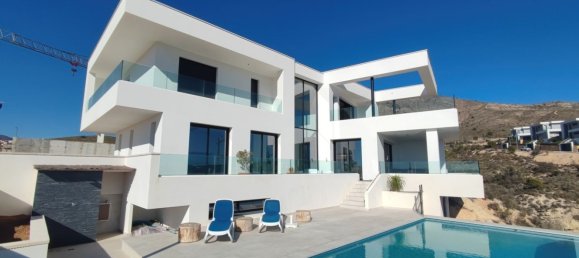 5 Schlafzimmer Haus in Alicante, Spain, Nr. 63655 66