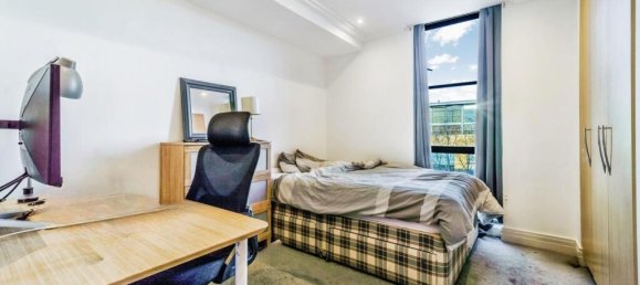 2 Schlafzimmer Wohnung in Brentford, United Kingdom, Nr. 12362 10