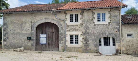 4 bedrooms House in Verteillac, France No. 335742 2