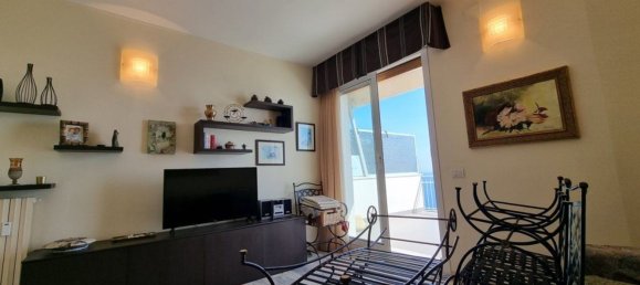 Ático de 2 habitaciónes en Sanremo, Italy No. 36427 7