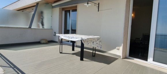 Ático de 2 habitaciónes en Sanremo, Italy No. 36427 6