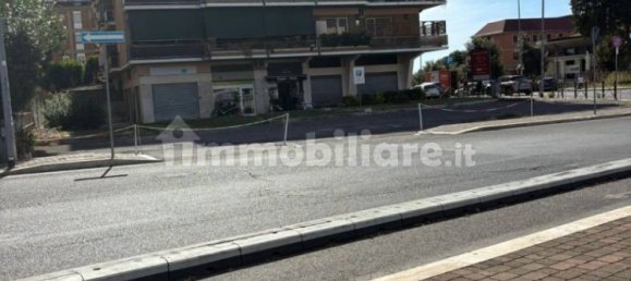 1-salle Propriété commerciale à Rome, Italy No. 376222 10