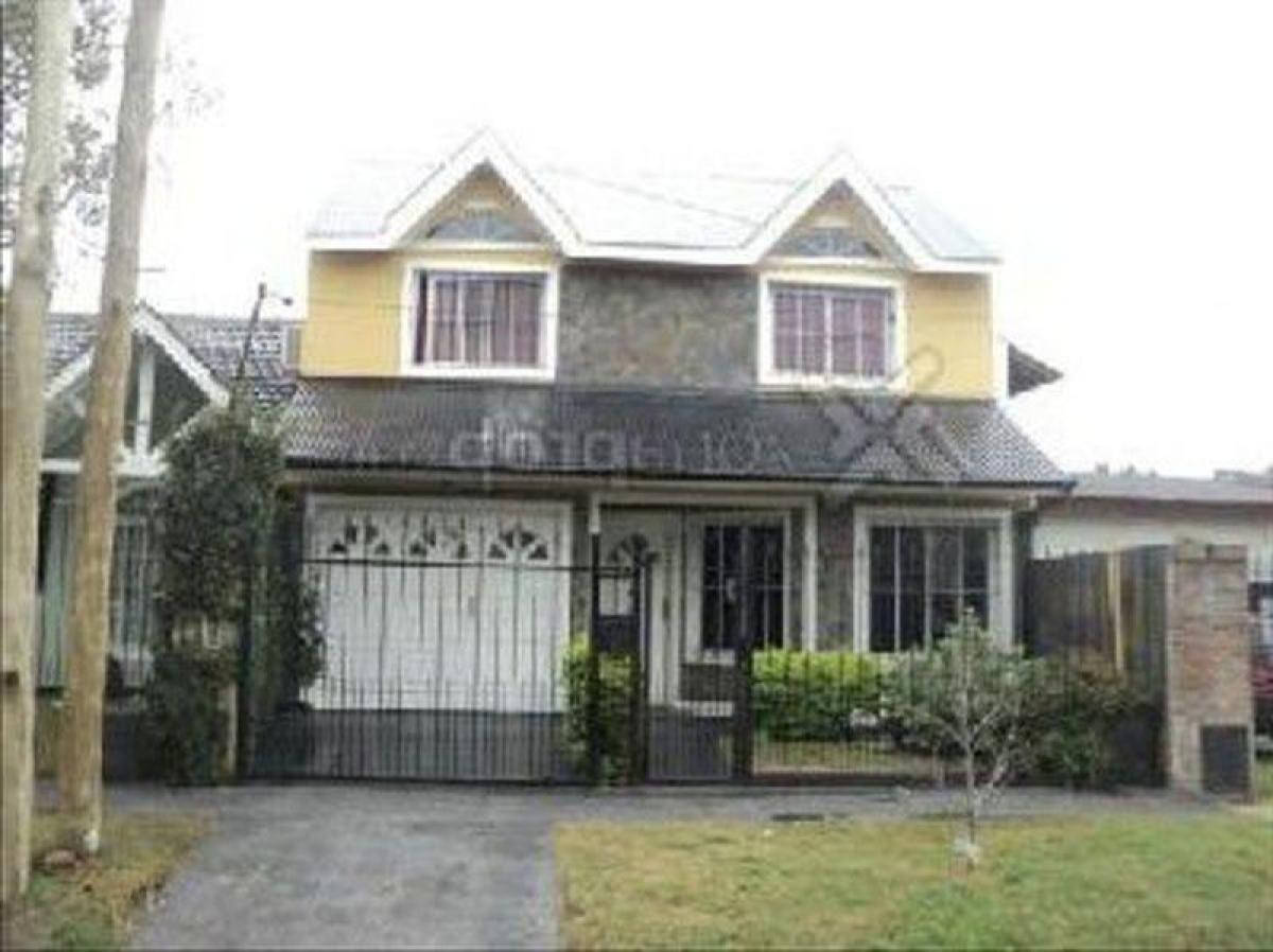 3 bedrooms House in Ituzaingo, Argentina No. 63686