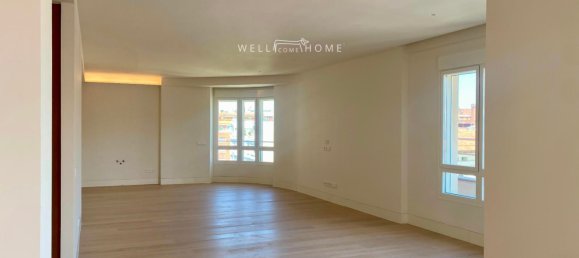 4 bedrooms Penthouse in Madrid, Spain No. 235399 12