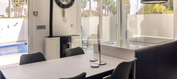 3 bedrooms House in Daya Vieja, Spain No. 129363 4