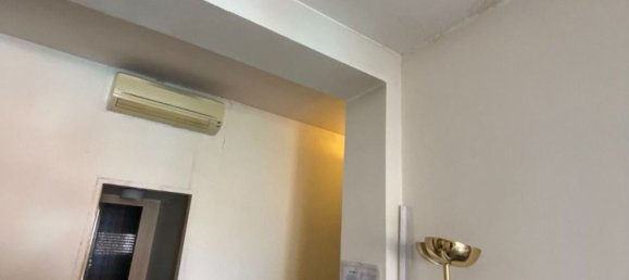 3 bedrooms Apartment in Milan, Italy No. 357839 7