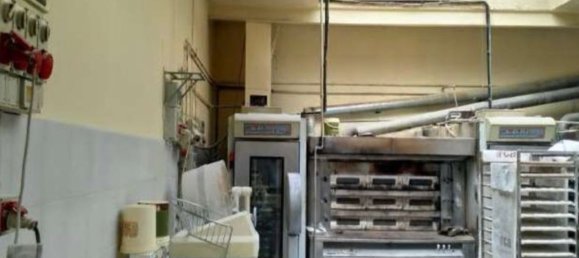 330m² Commercial property in Legnano, Italy No. 156335 4