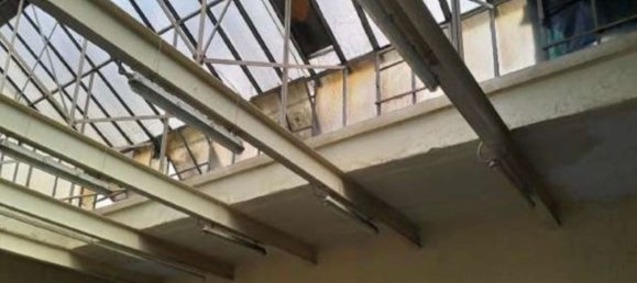 330m² Commercial property in Legnano, Italy No. 156335 3