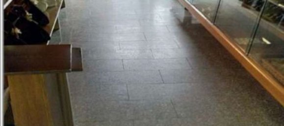 330m² Commercial property in Legnano, Italy No. 156335 14