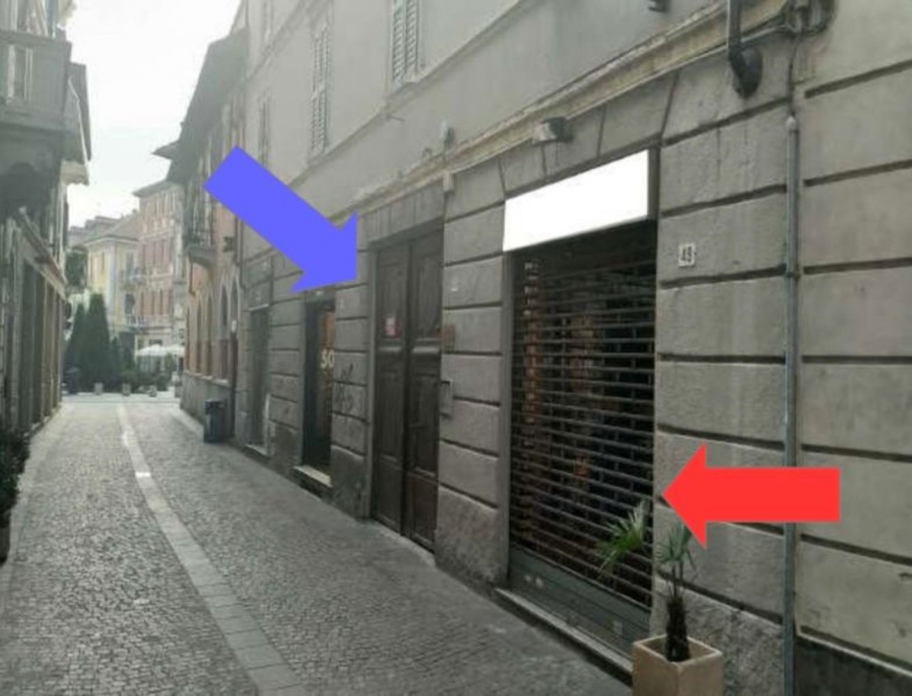 330m² Commercial property in Legnano, Italy No. 156335