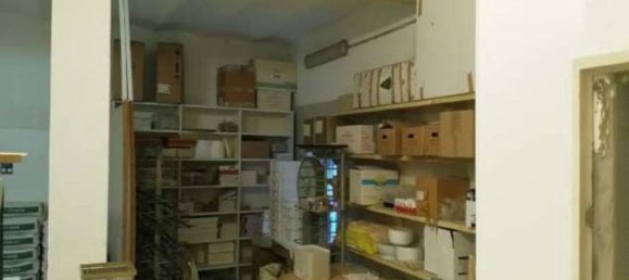 330m² Commercial property in Legnano, Italy No. 156335 7