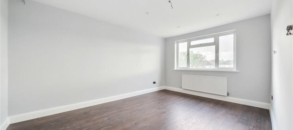 6 bedrooms House in Harrow, United Kingdom No. 12178 28