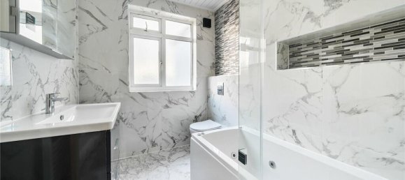 6 bedrooms House in Harrow, United Kingdom No. 12178 26