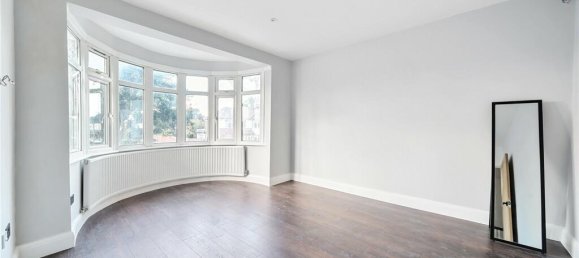 6 bedrooms House in Harrow, United Kingdom No. 12178 19