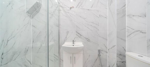 6 bedrooms House in Harrow, United Kingdom No. 12178 16