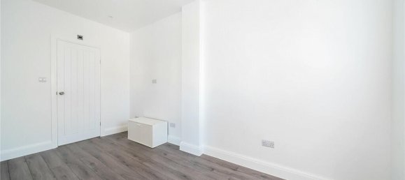 6 bedrooms House in Harrow, United Kingdom No. 12178 25