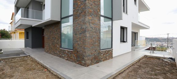 5 bedrooms House in Loures, Portugal No. 47444 4