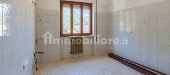 4 غرف نوم منزل في Antrodoco, Italy رقم 289802 10