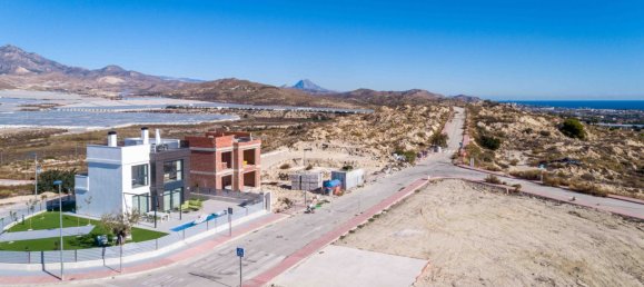 Villa de 3 dormitorios en El Campello, Spain No. 8924 20