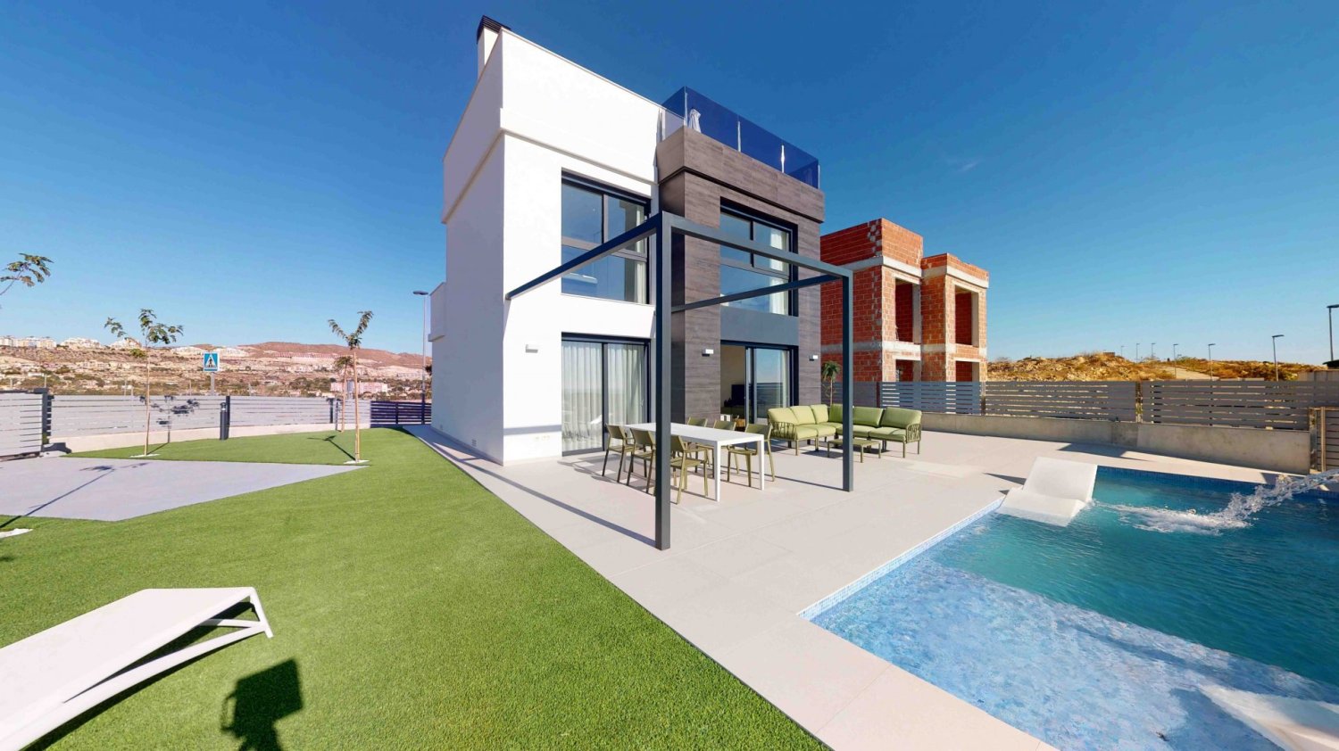 Villa de 3 dormitorios en El Campello, Spain No. 8924
