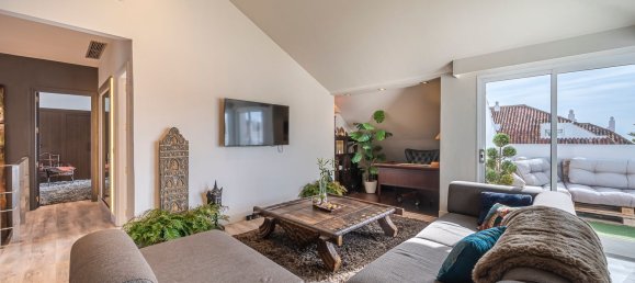 2 bedrooms Penthouse in Marbella, Spain No. 41376 5