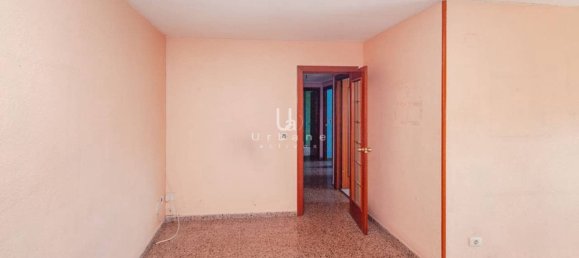 Apartamento de 3 dormitorios en Alzira, Spain No. 134588 4