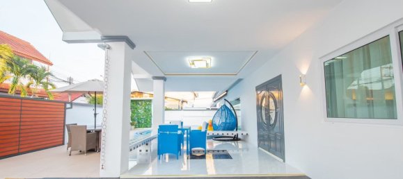 4 chambres house à louer à Pattaya, Chonburi, Eastern Thailand, Thailand № 81810 8