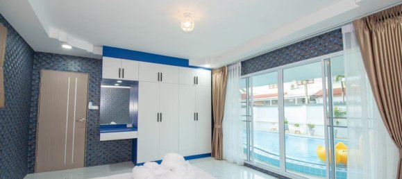 4 chambres house à louer à Pattaya, Chonburi, Eastern Thailand, Thailand № 81810 9