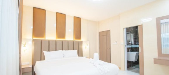 4 chambres house à louer à Pattaya, Chonburi, Eastern Thailand, Thailand № 81810 5